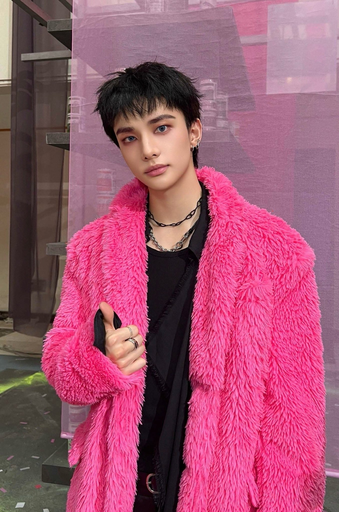 Behind-the-scenes cut of Hyunjin (Stray Kids)