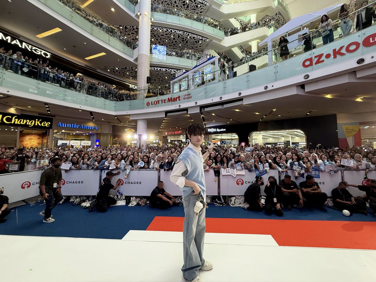 A moment captured by NCT's fan