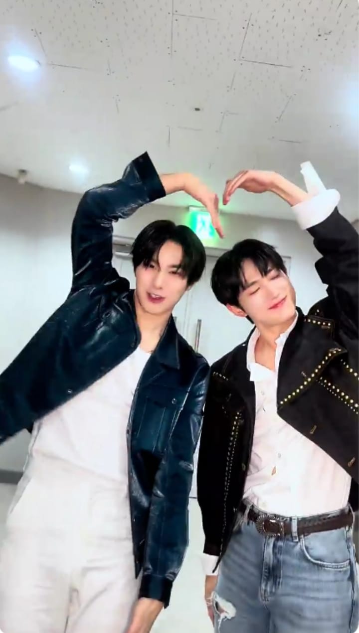 Today's most popular wallpaper in the Rocky community