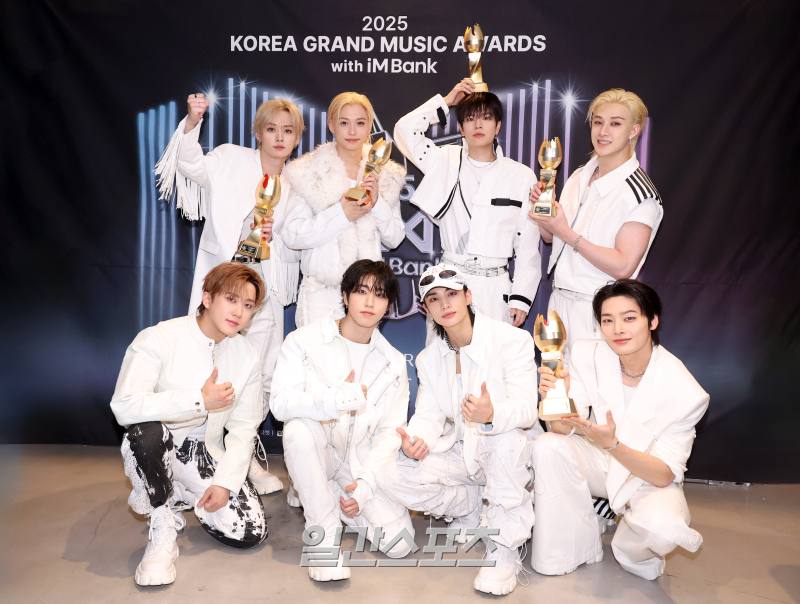 A moment captured by Stray Kids's fan