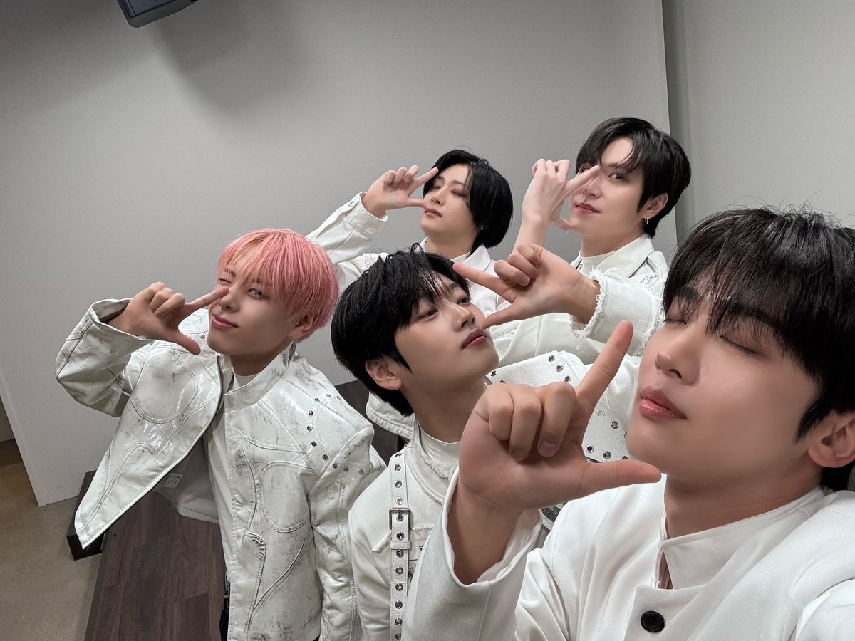 A moment captured by WEi's fan