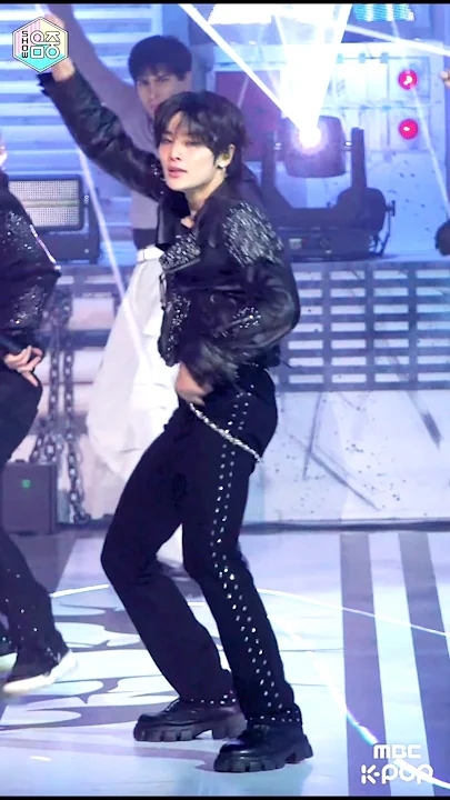 Behind-the-scenes cut of I.N (Stray Kids)