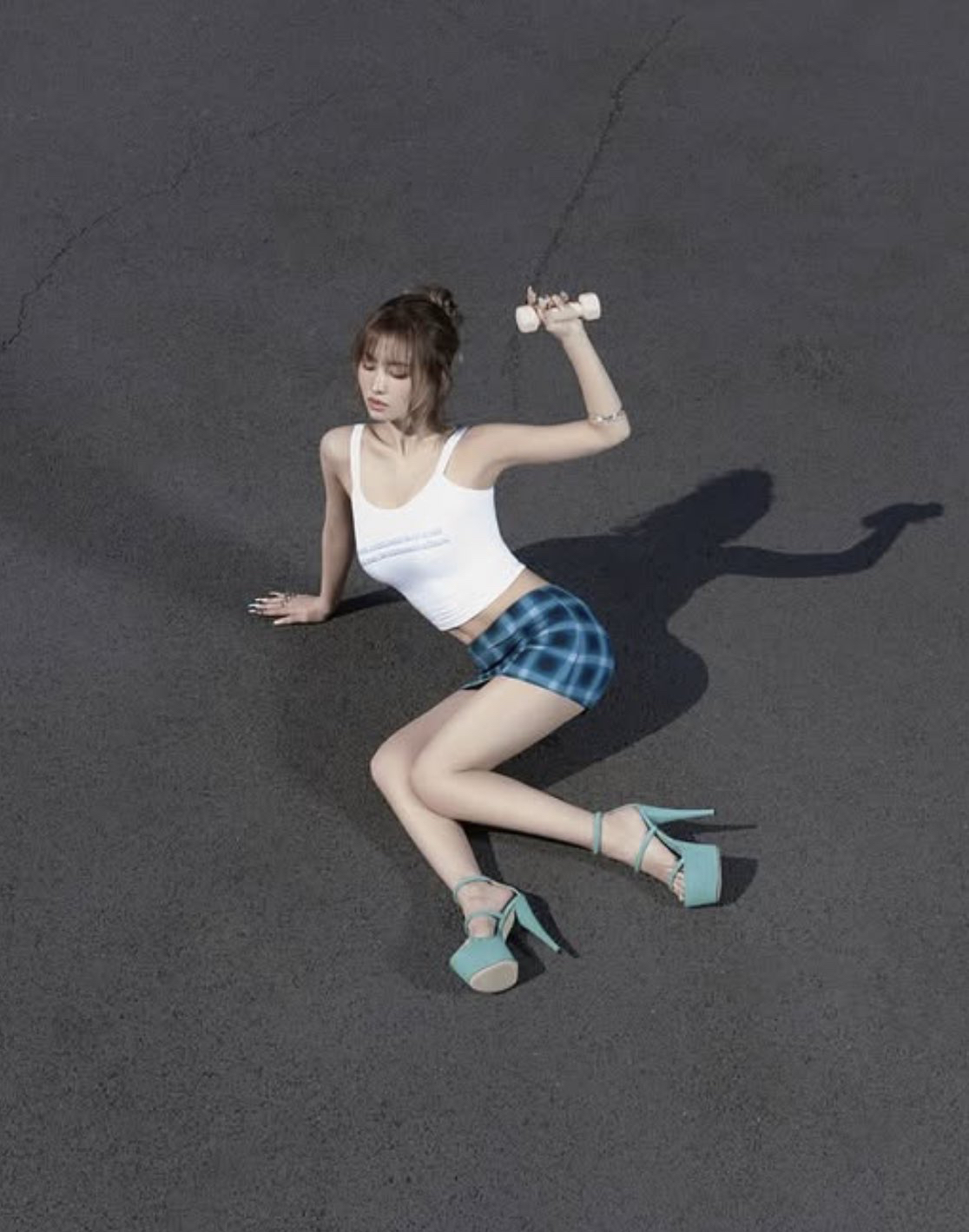 Recent activity shot of Momo (TWICE)
