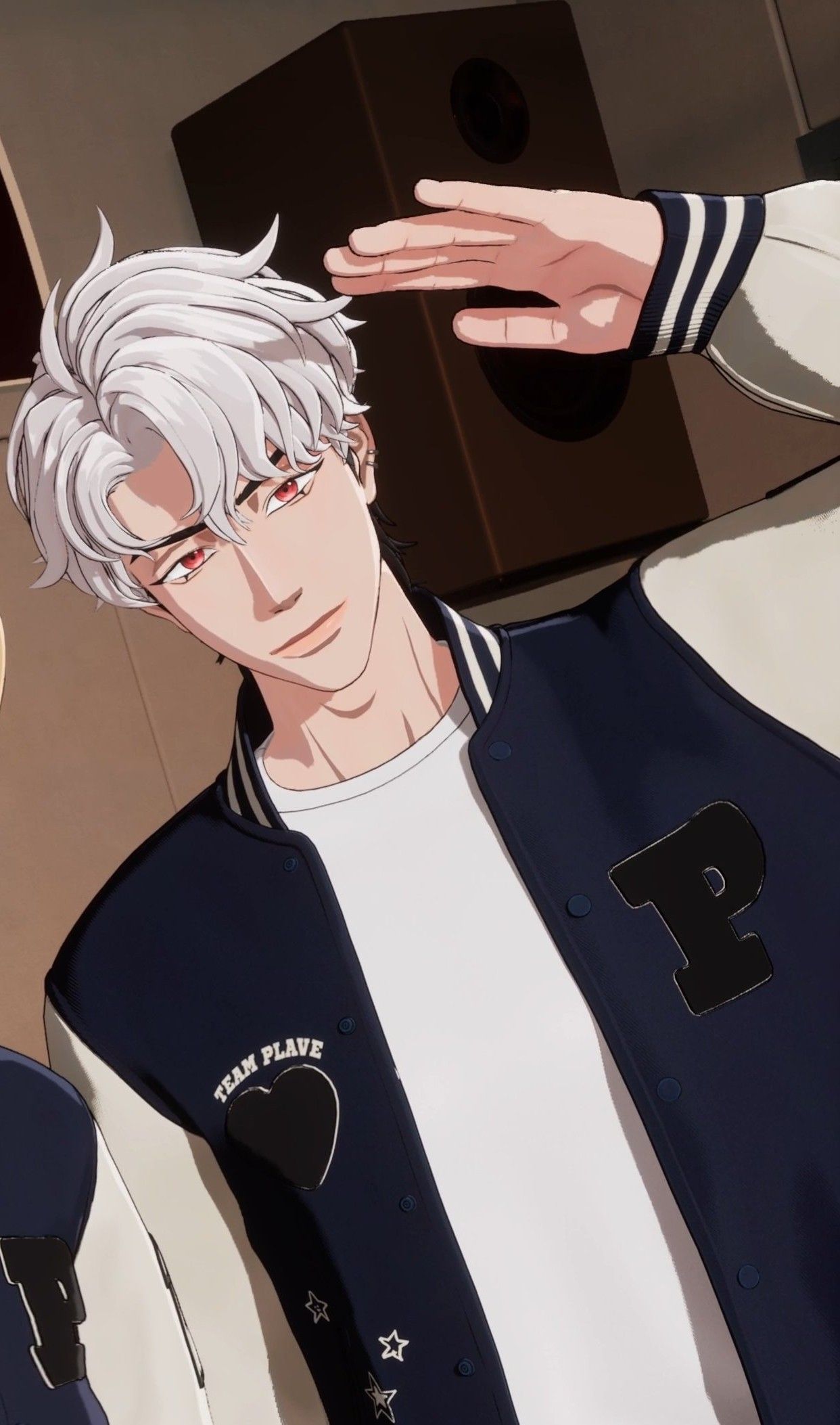 Foto aktivitas terbaru Eunho (PLAVE)