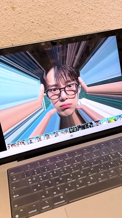 Recent activity shot of Hyungwon (MONSTA X)