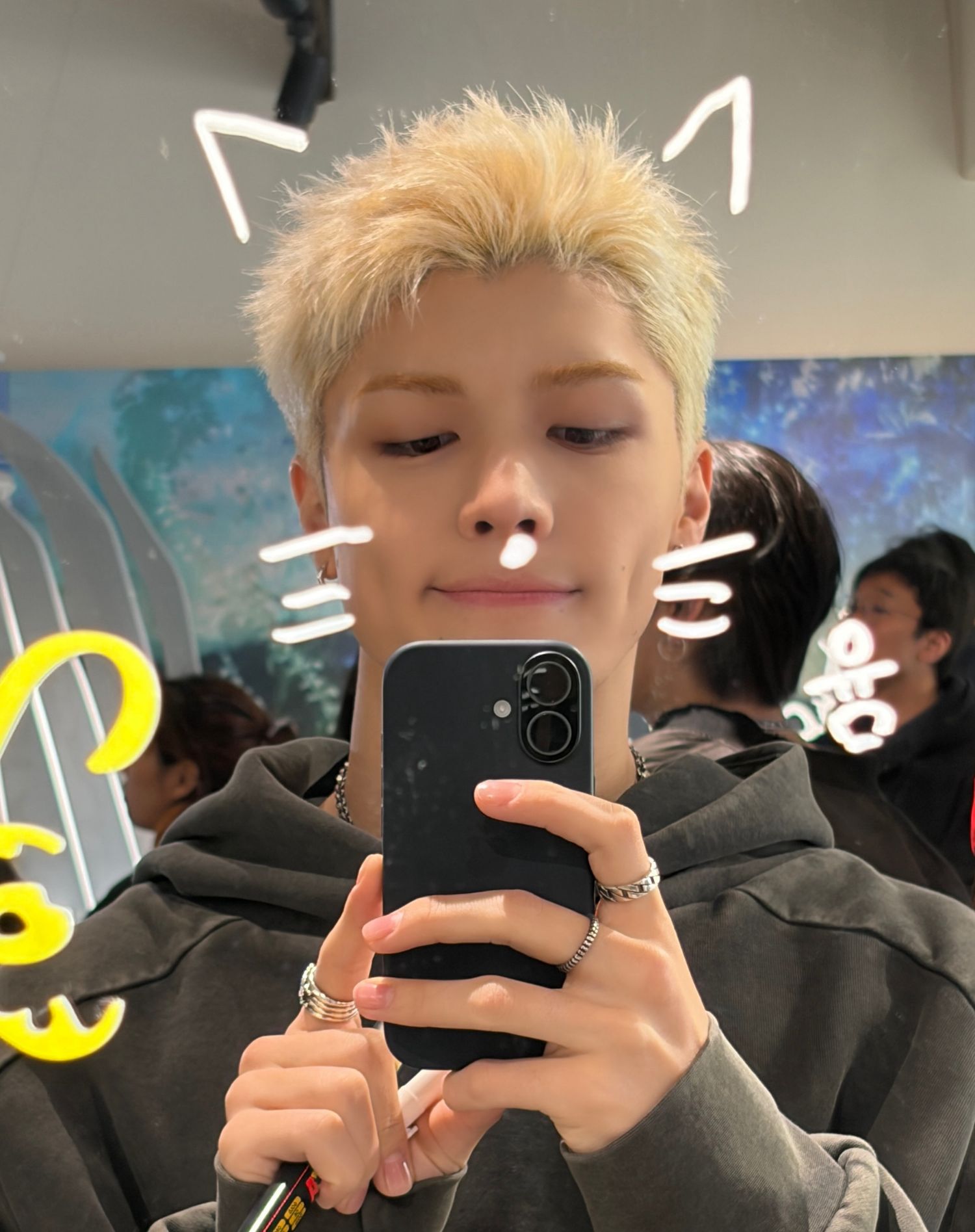 Behind-the-scenes cut of Maki (&TEAM)