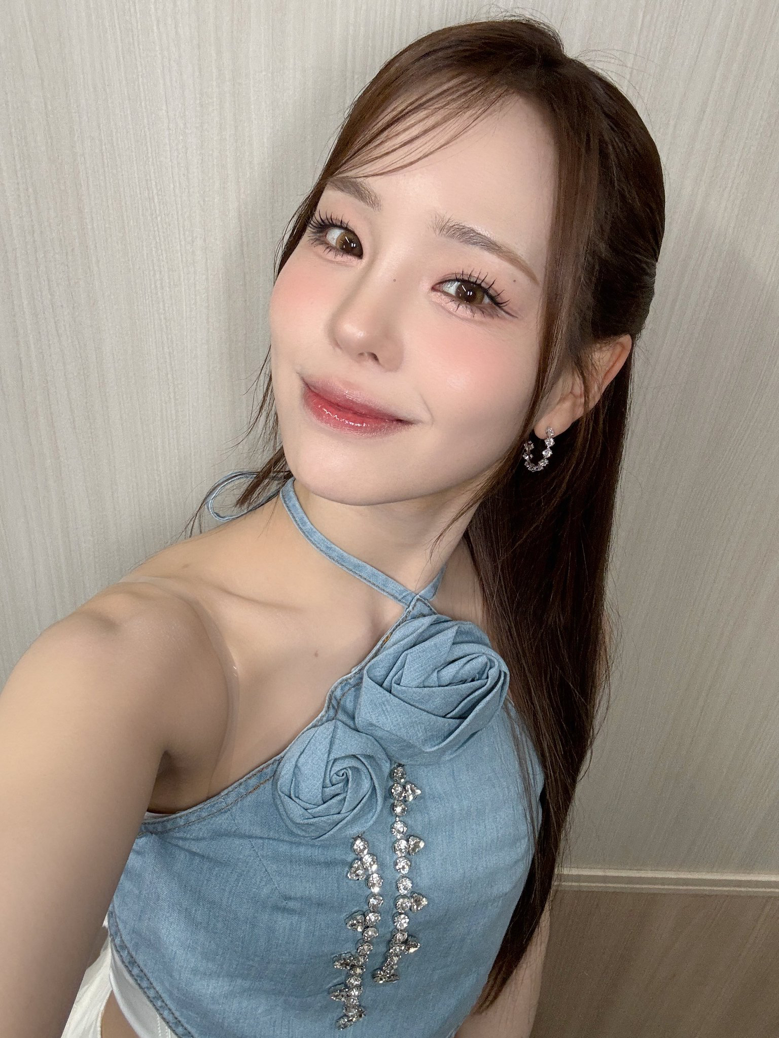 Latest photo of Mako (NiziU)