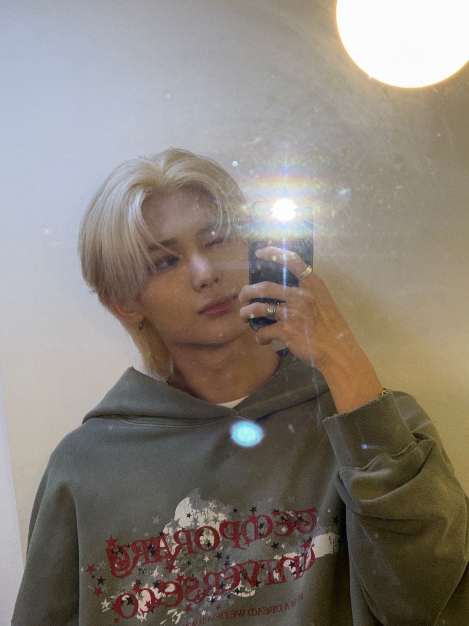 A moment captured by Siyun (NOWZ)'s fan