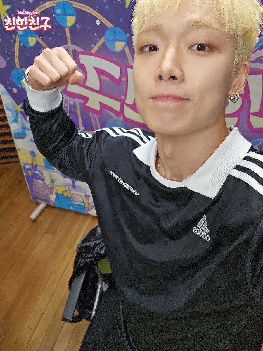 Latest photo of iKON