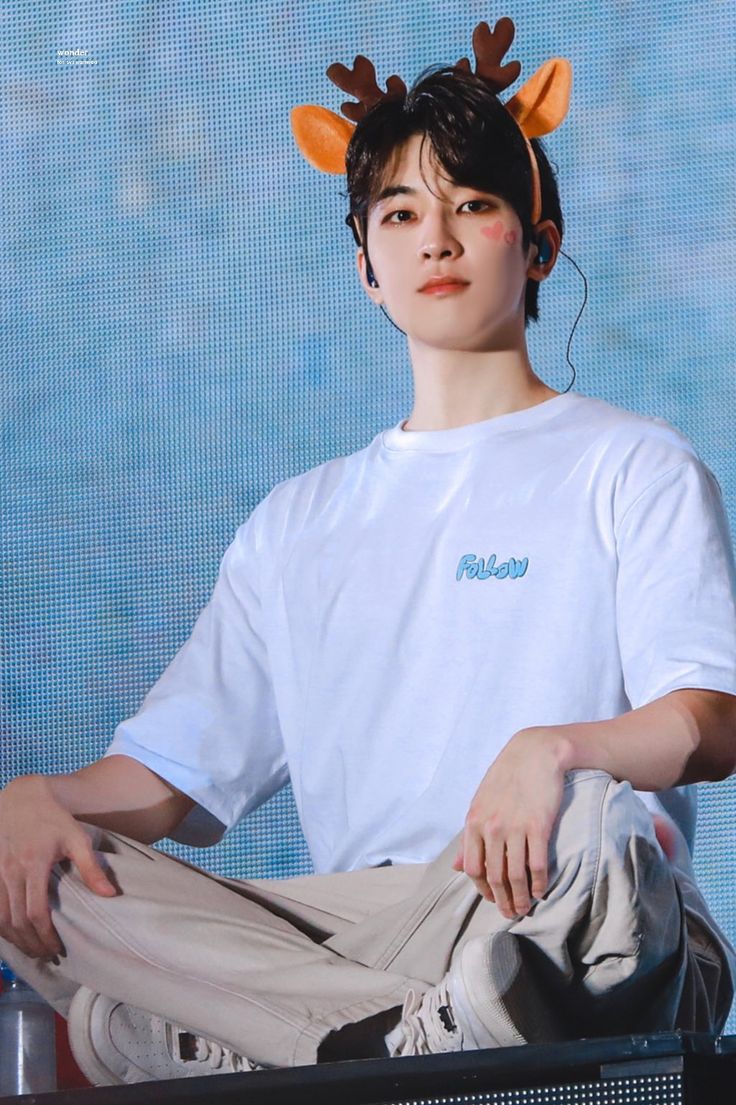 Latest photo of Wonwoo (SEVENTEEN)