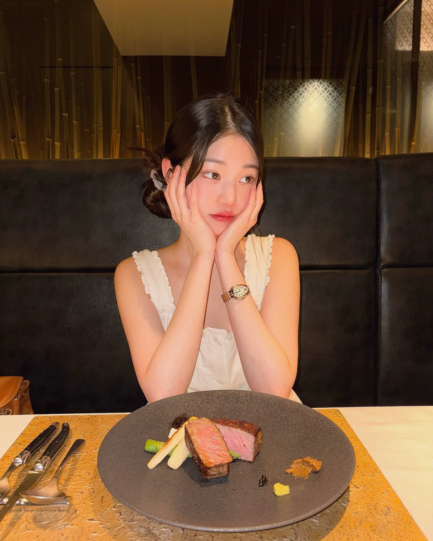 Behind-the-scenes cut of Jang Wonyoung (IVE)
