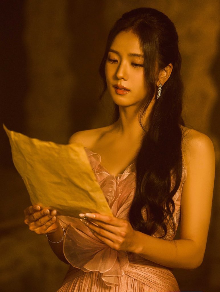 A moment captured by Jisoo (BLACKPINK)'s fan