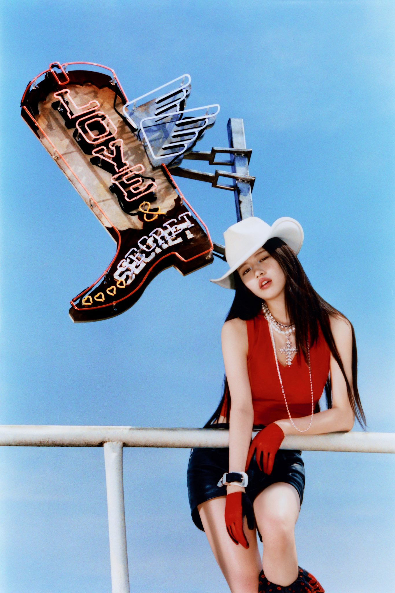 Latest photo of An Yujin (IVE)