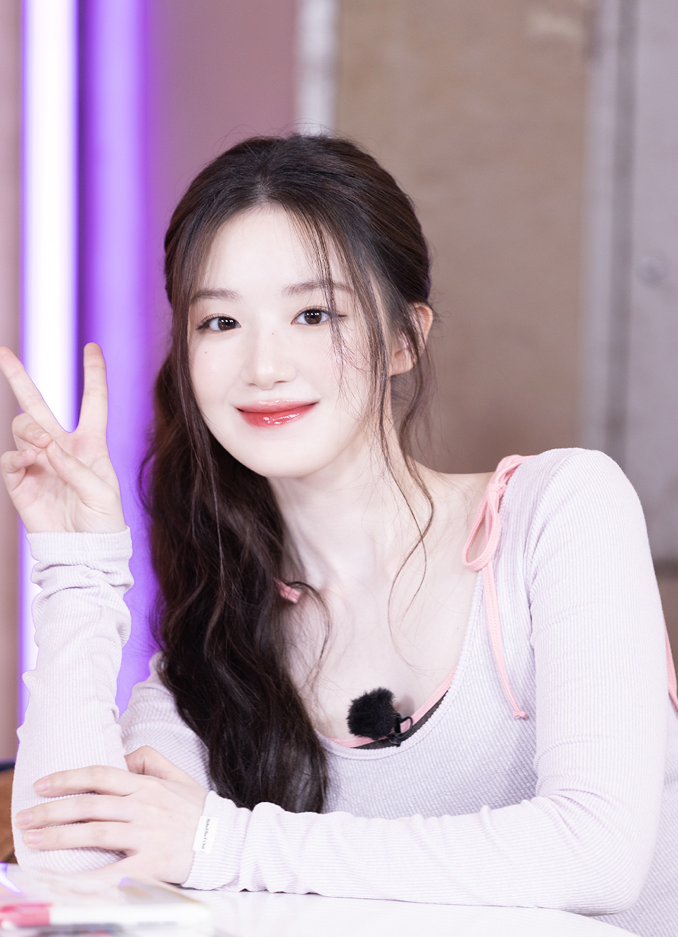 Latest photo of Shuhua (i-dle)