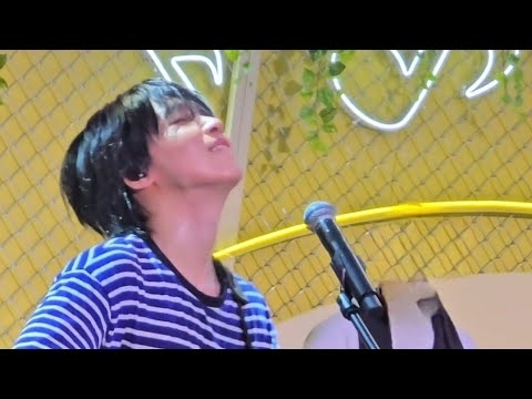 Behind-the-scenes cut of Jeong Sewoon