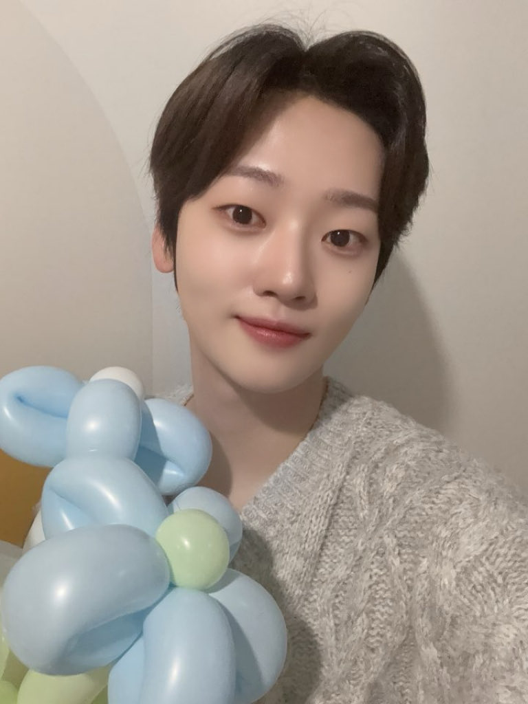 위아이의 최신 사진