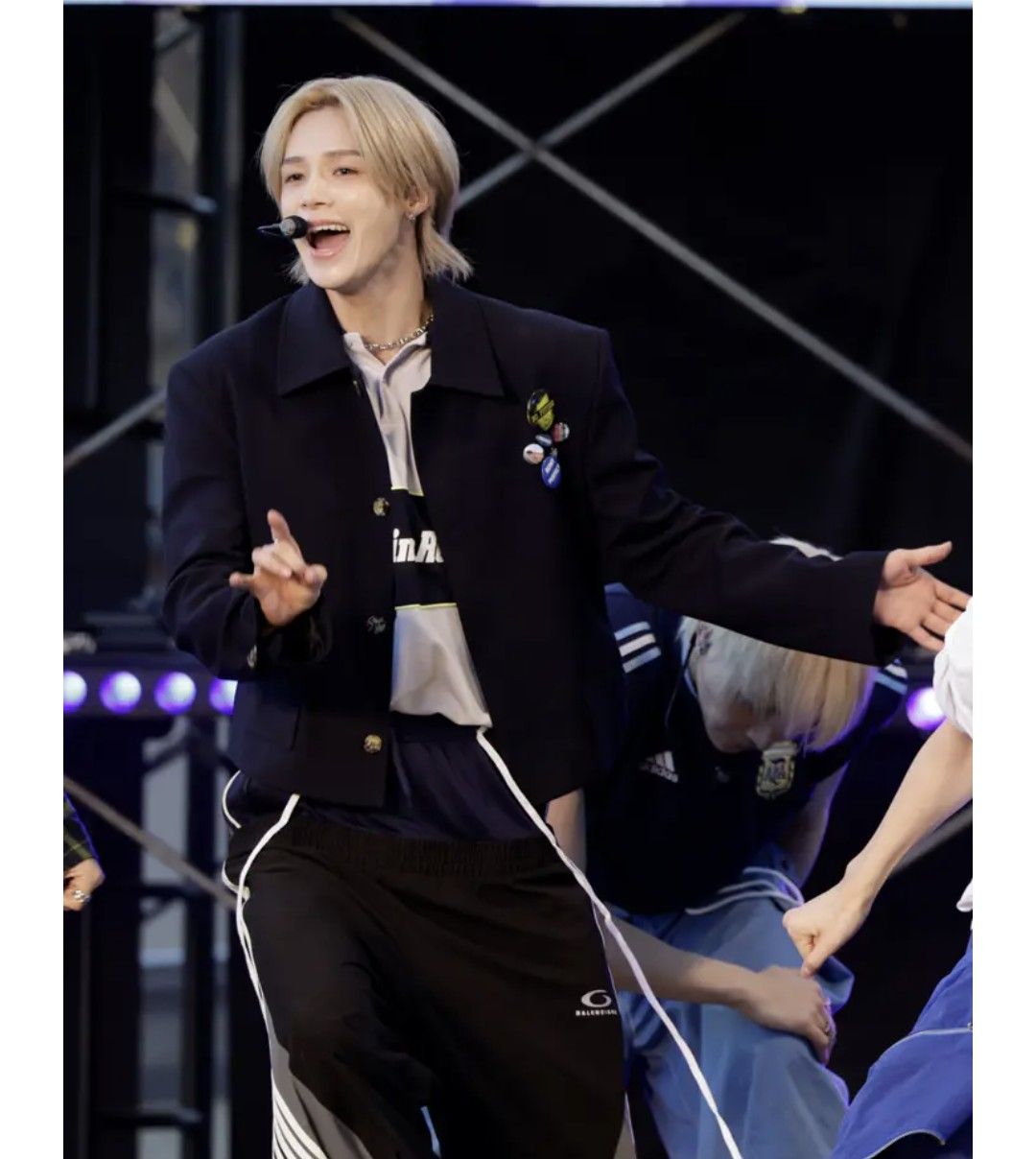 K (&TEAM)粉丝拍下的瞬间