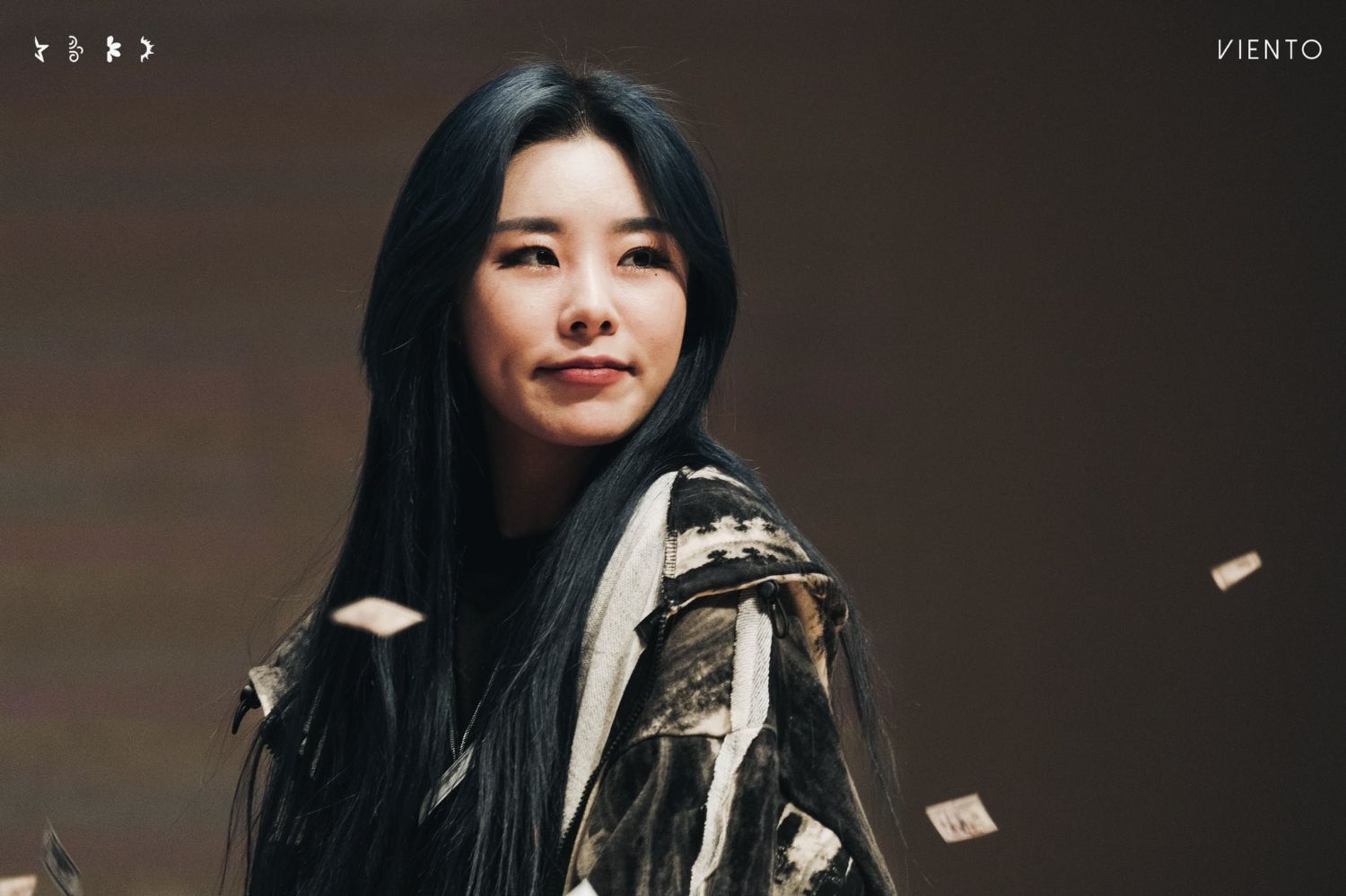 Behind-the-scenes cut of Wheein (MAMAMOO)