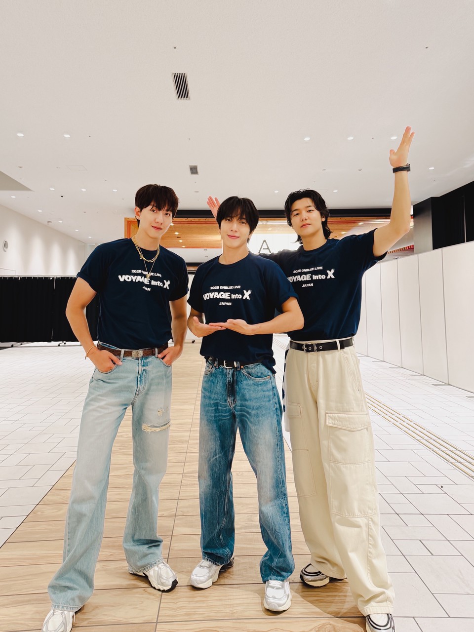 A moment captured by CNBLUE's fan