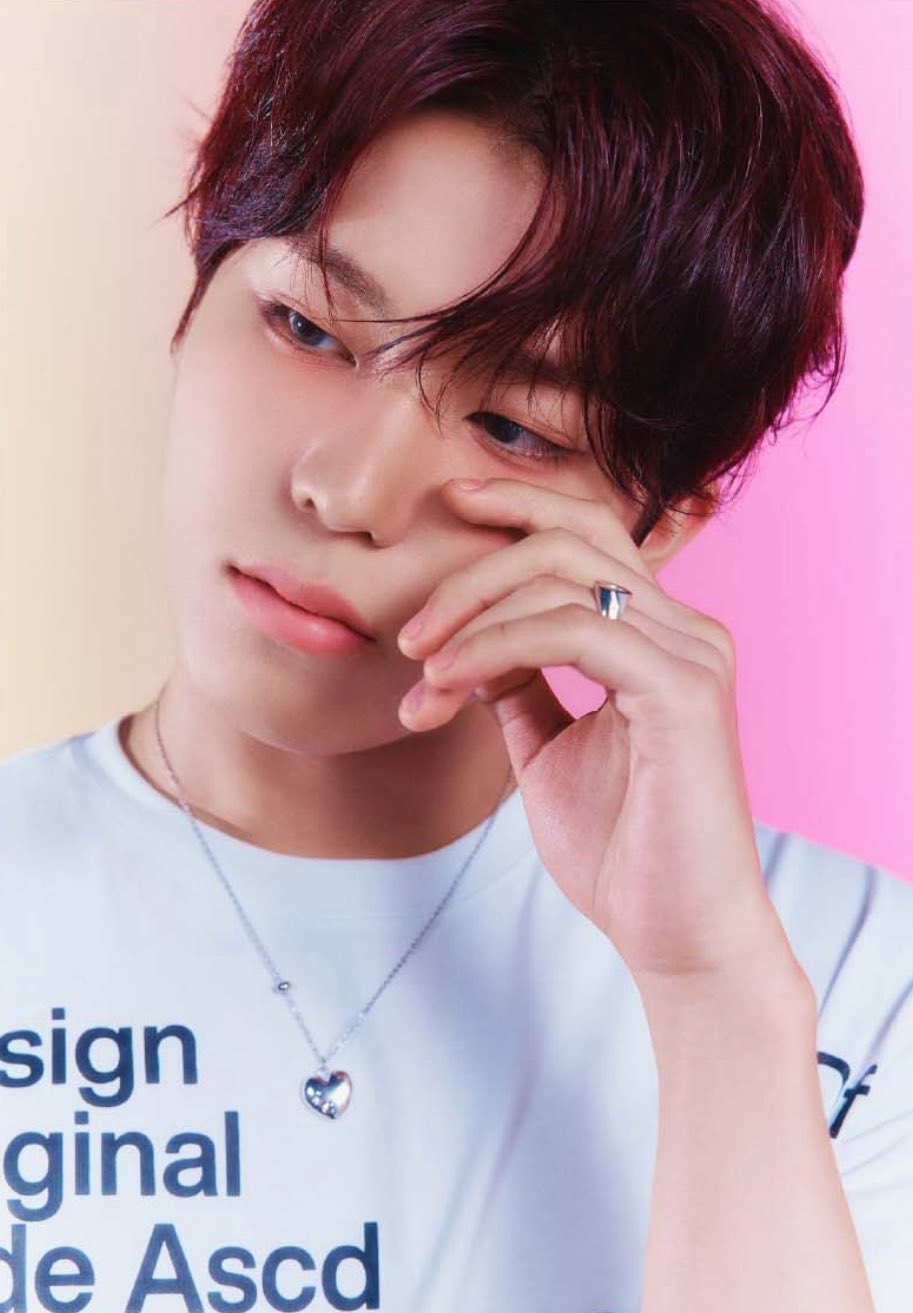 Behind-the-scenes cut of Park Jeongwoo (TREASURE)