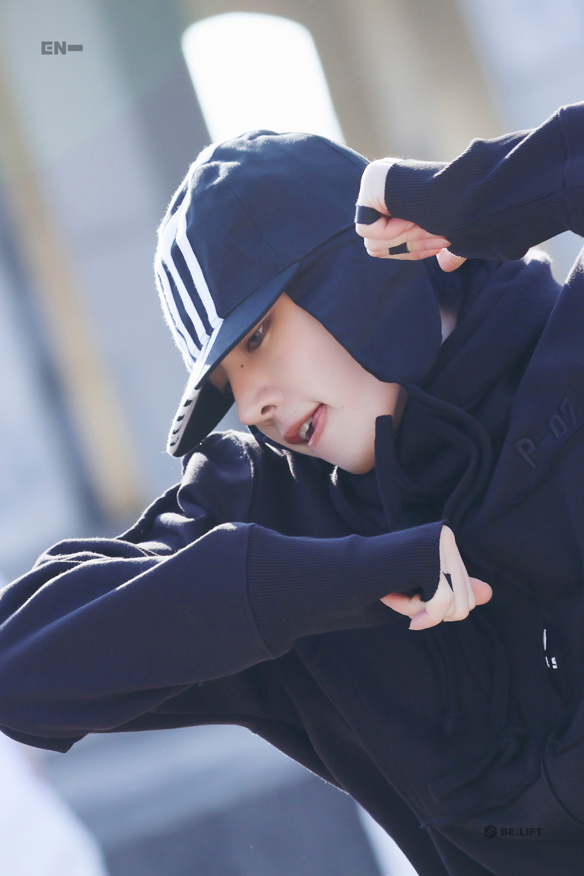 成训 (ENHYPEN)的最新活动照片