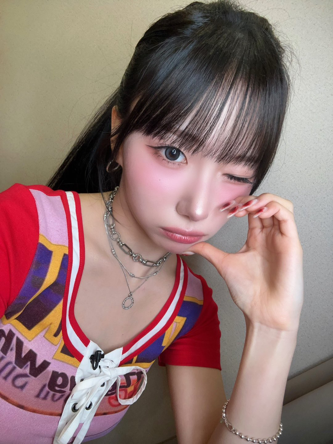 Recent activity shot of Seo Youngeun (Kep1er)