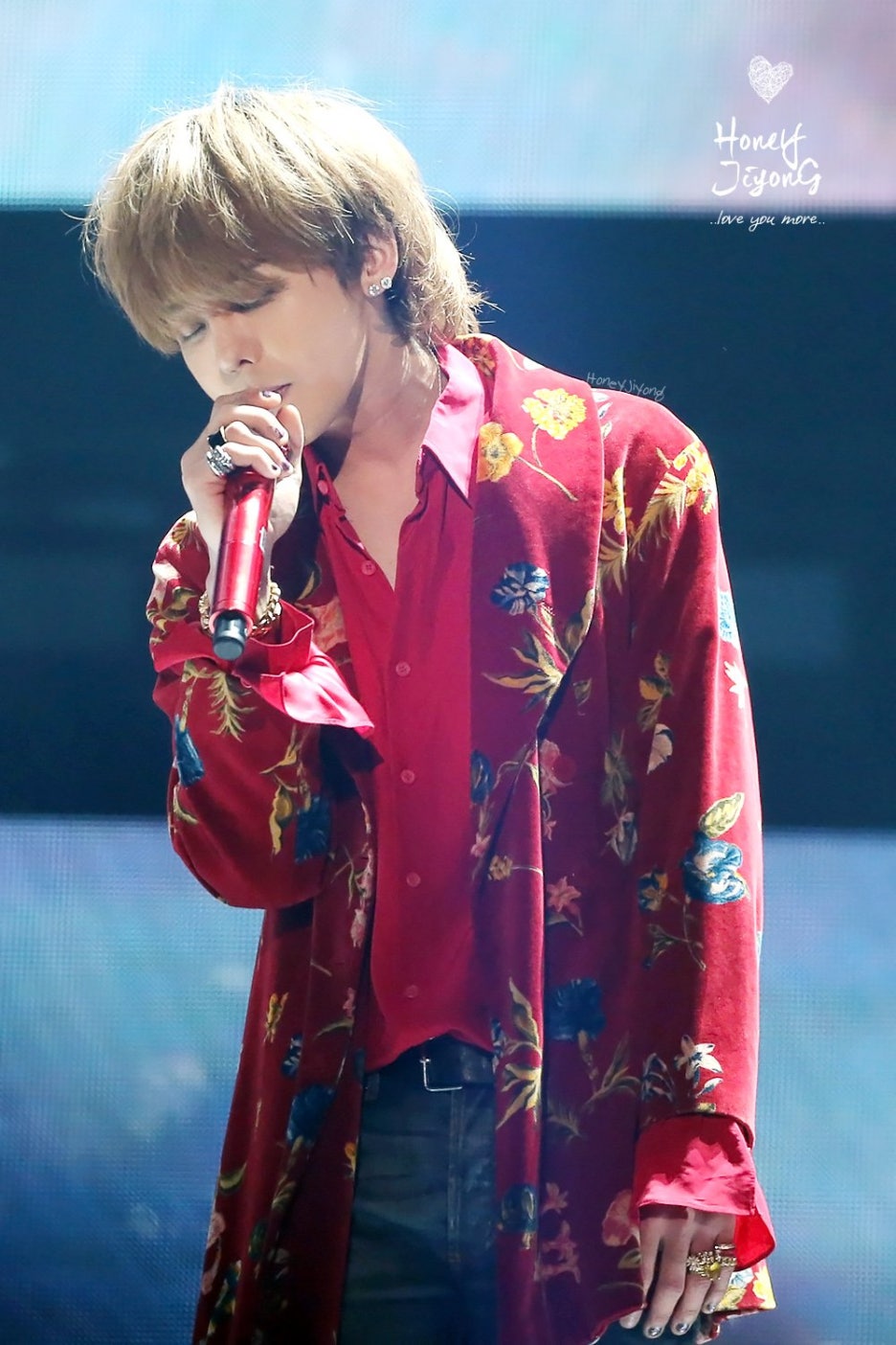 Behind-the-scenes cut of G-DRAGON (BIGBANG)