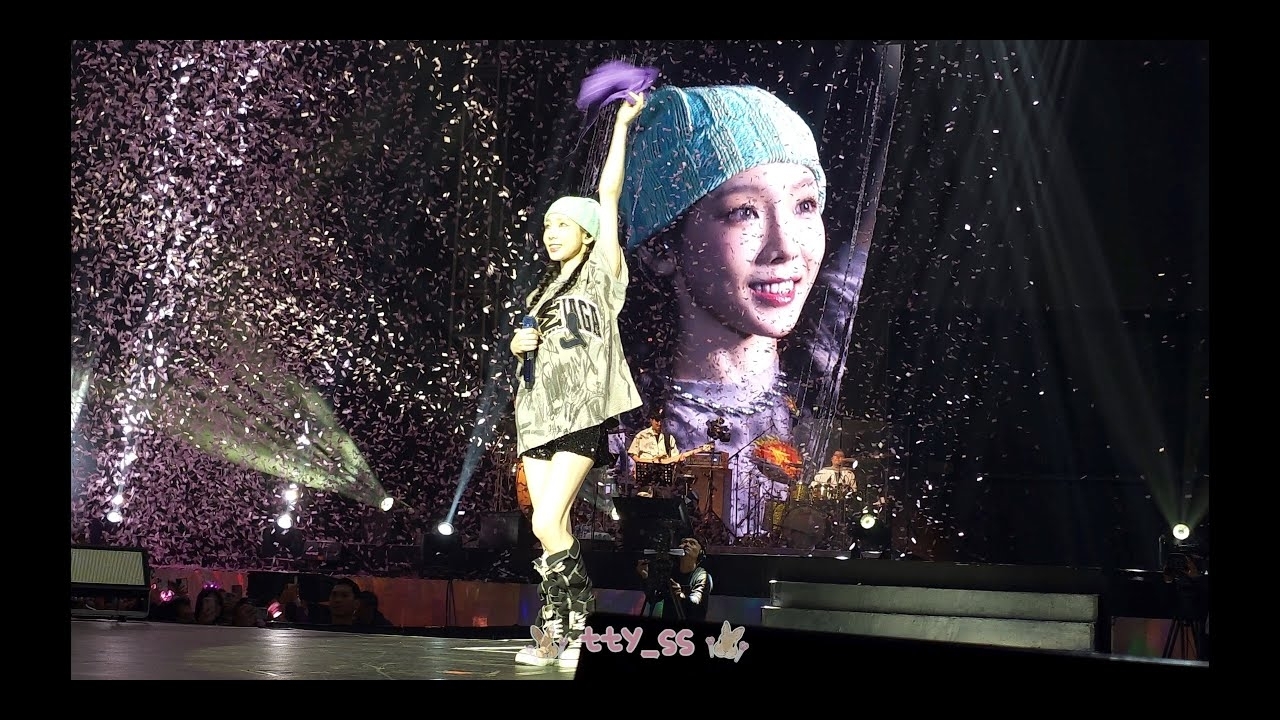 Behind-the-scenes cut of Taeyeon (Girls' Generation)