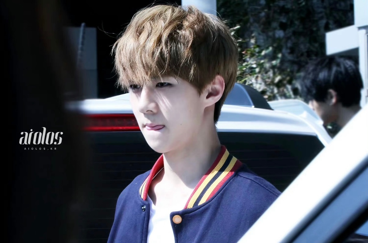 A moment captured by Sehun (EXO)'s fan