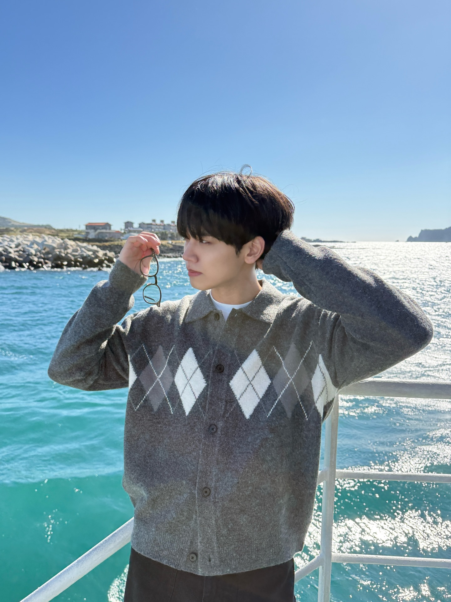 Latest photo of HYUK (OMEGA X)