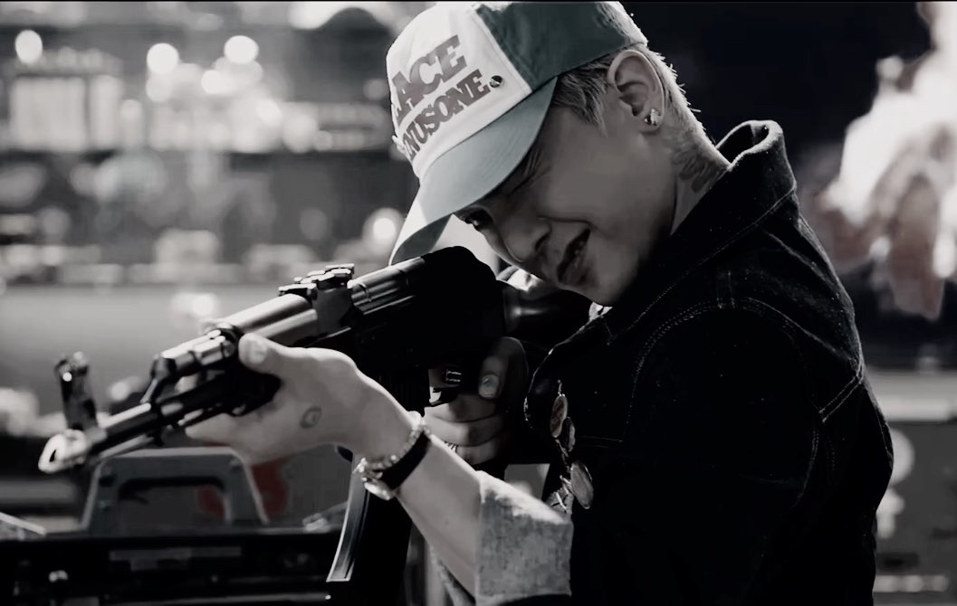 A moment captured by G-DRAGON (BIGBANG)'s fan