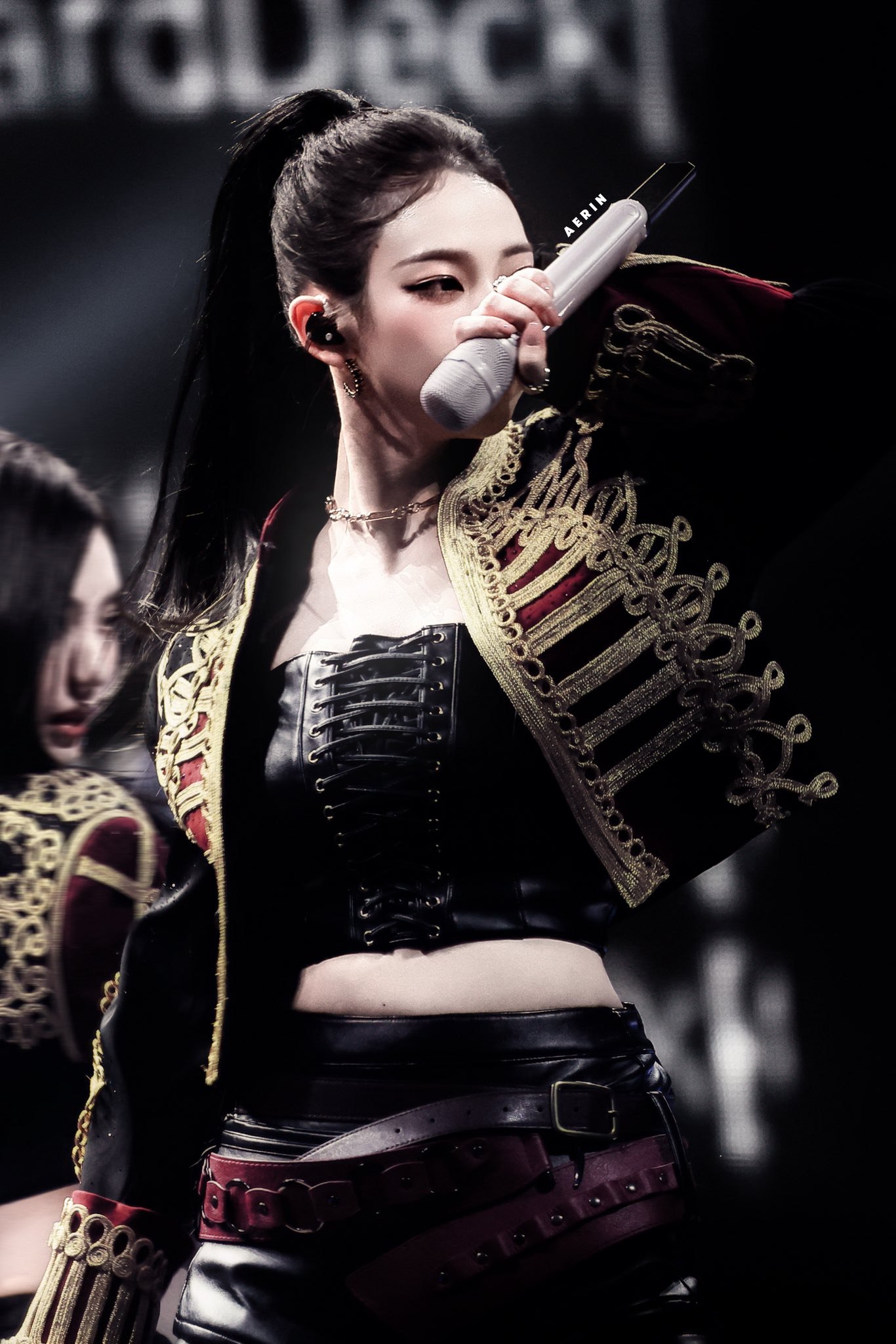 Karina (aespa)的幕后花絮