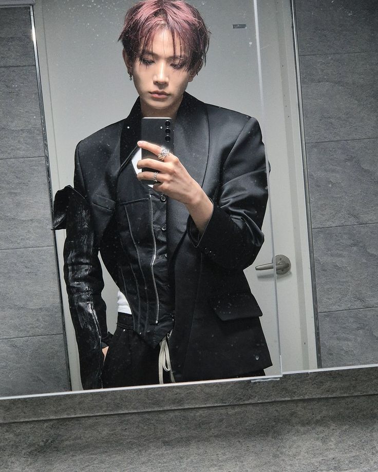 Behind-the-scenes cut of Heeseung (ENHYPEN)