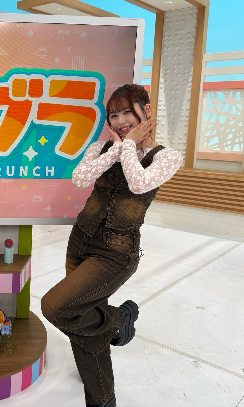 A moment captured by Kasahara Momona (ME:I)'s fan
