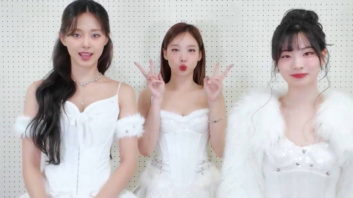 A moment captured by Nayeon (TWICE)'s fan