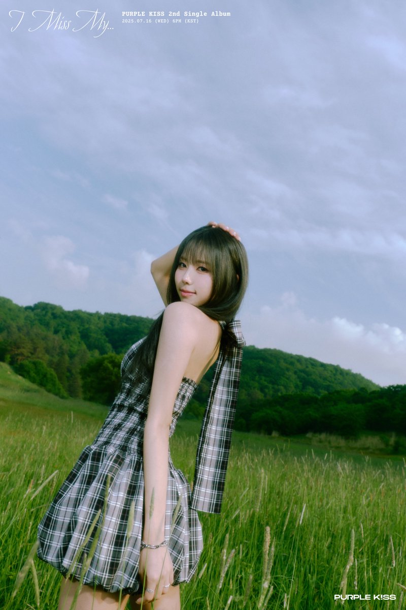 Behind-the-scenes cut of PURPLE K!SS