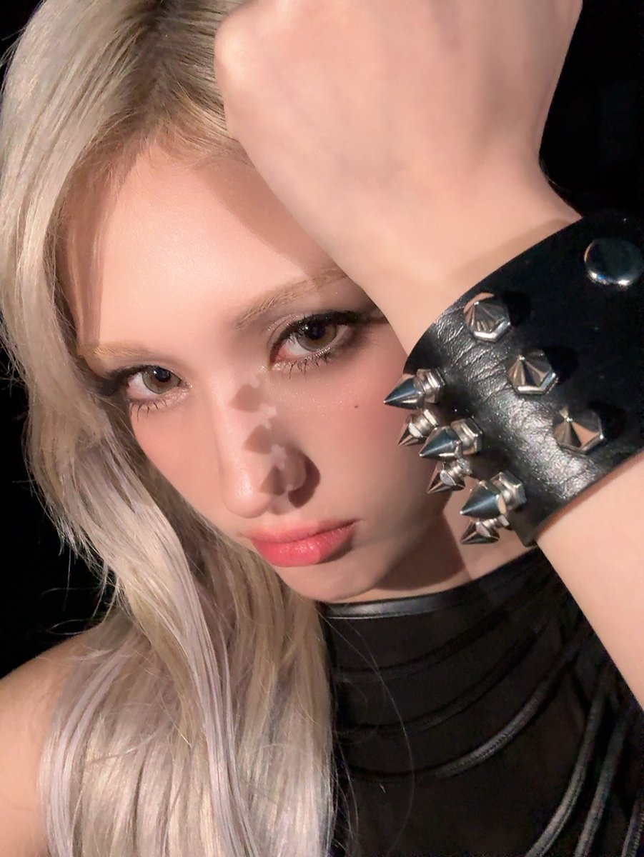 A moment captured by Jeon Somi's fan