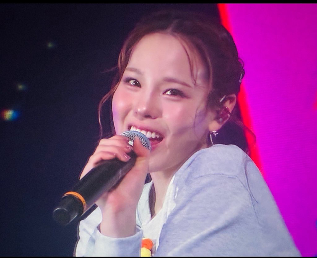 Mako (NiziU)的最新照片