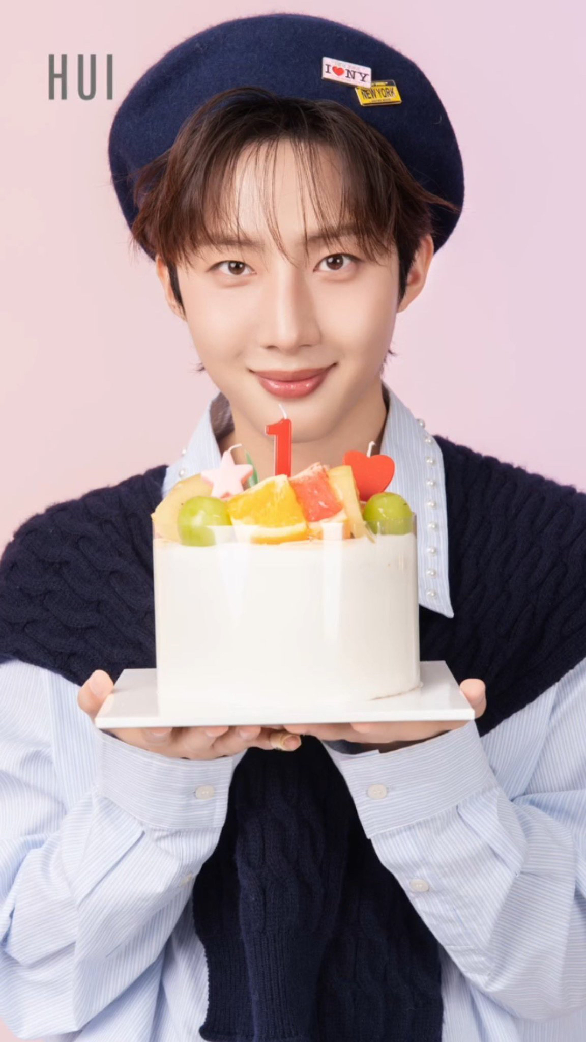 Latest photo of Hui (PENTAGON)