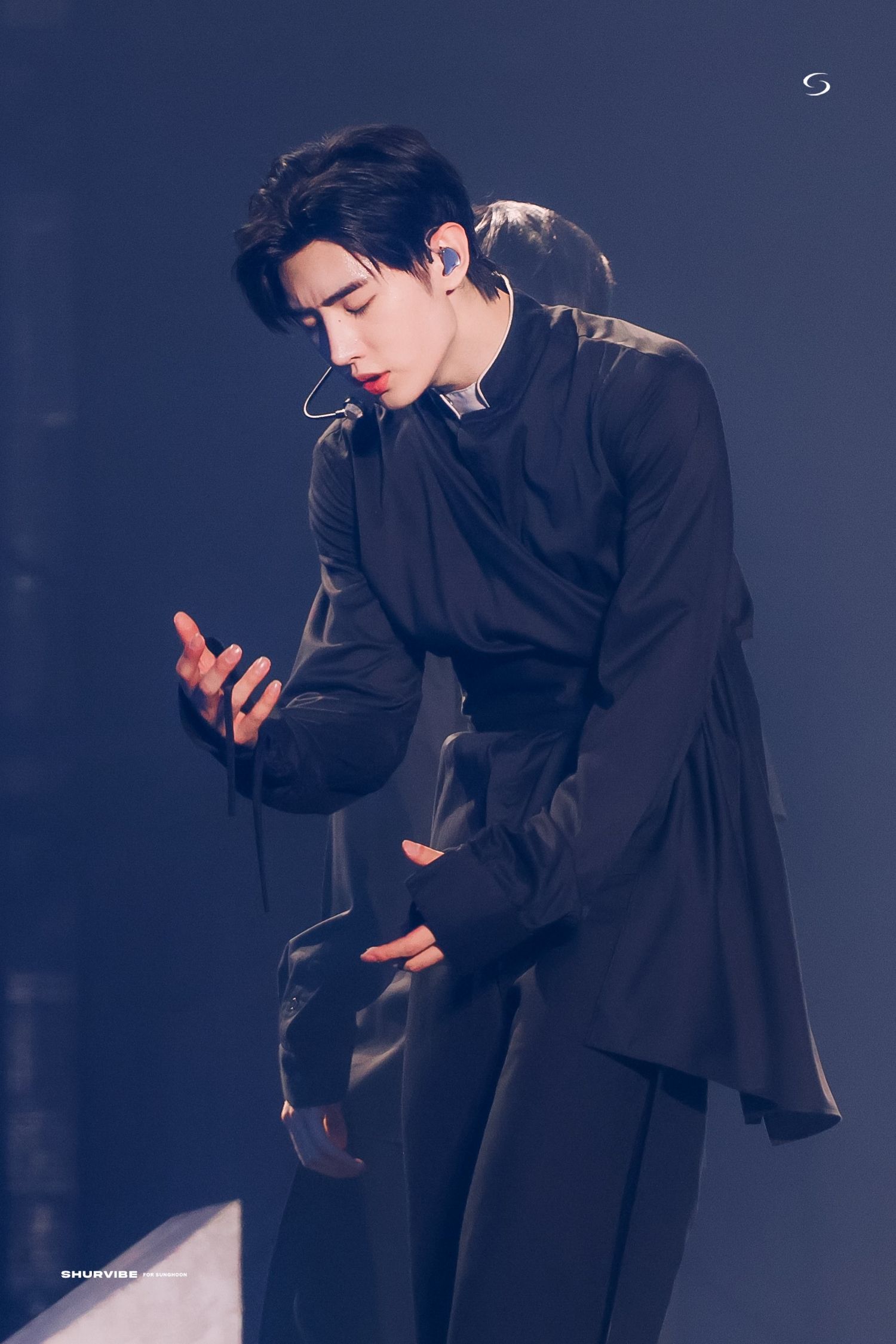 Recent activity shot of Sunghoon (ENHYPEN)