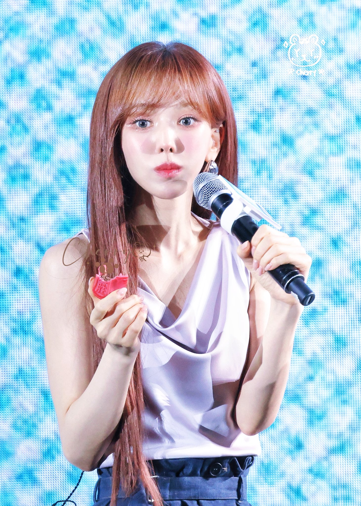 A moment captured by Wendy (Red Velvet)'s fan