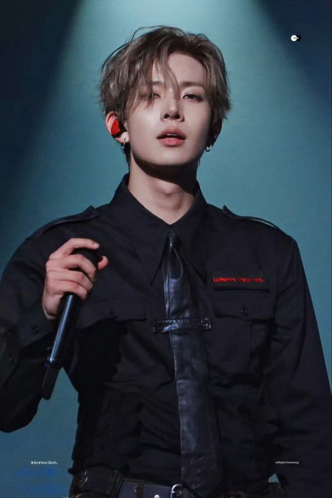 Behind-the-scenes cut of Heeseung (ENHYPEN)