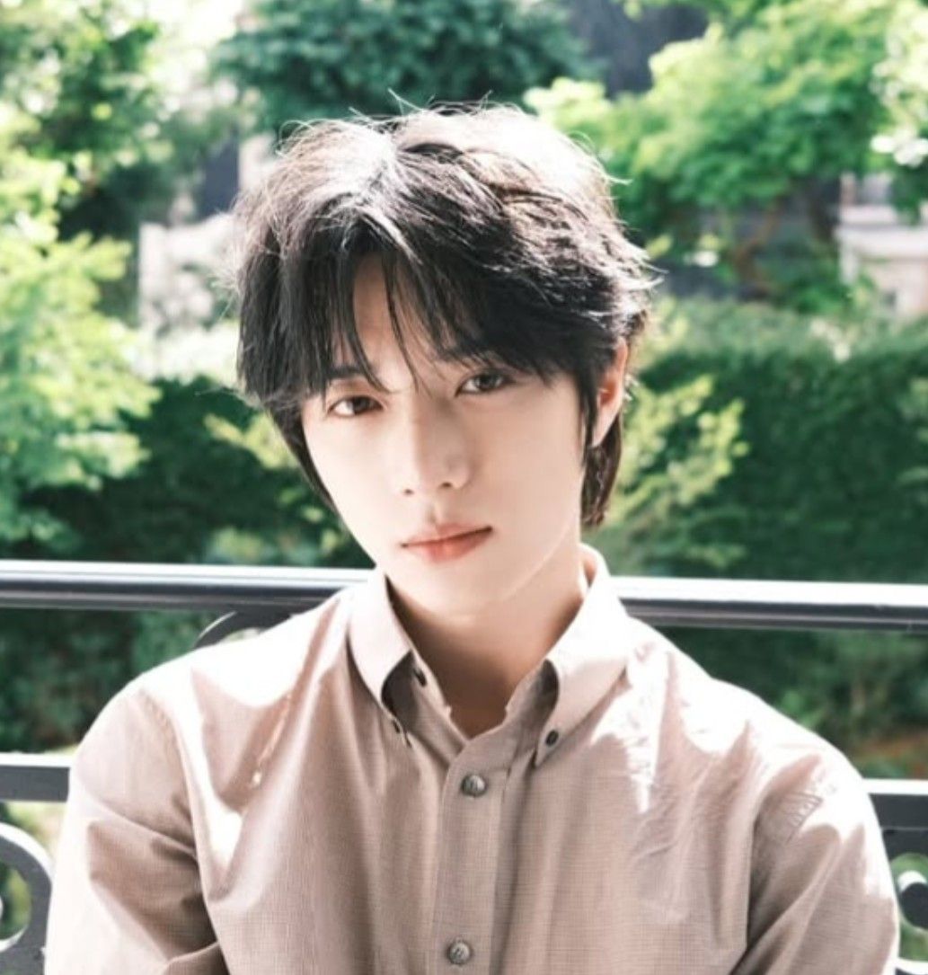 Latest photo of Beomgyu (TOMORROW X TOGETHER)