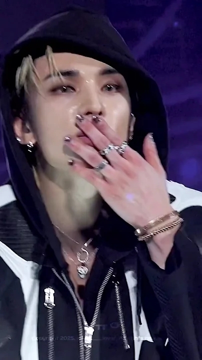 Behind-the-scenes cut of Hyunjin (Stray Kids)