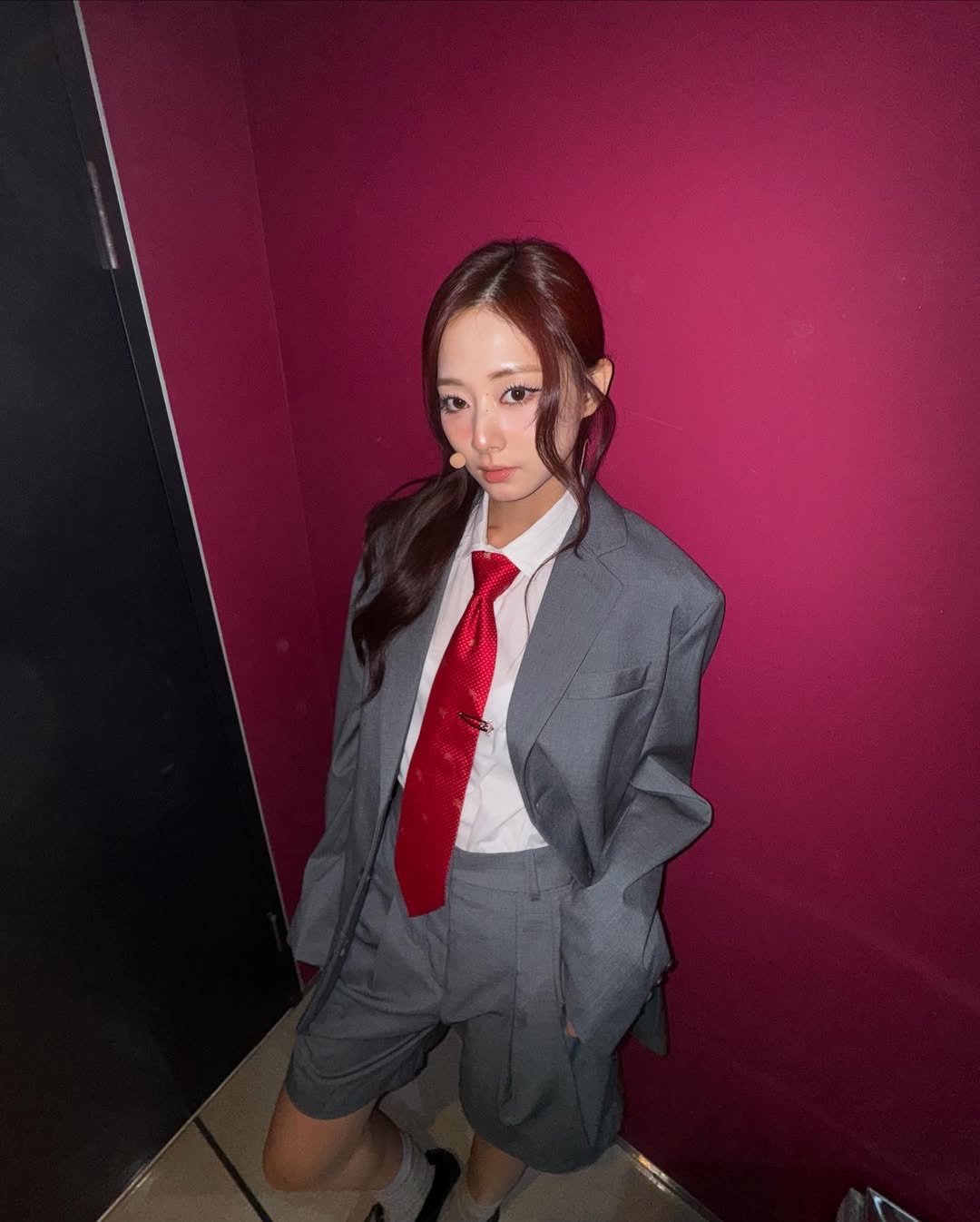 Behind-the-scenes cut of Tzuyu (TWICE)