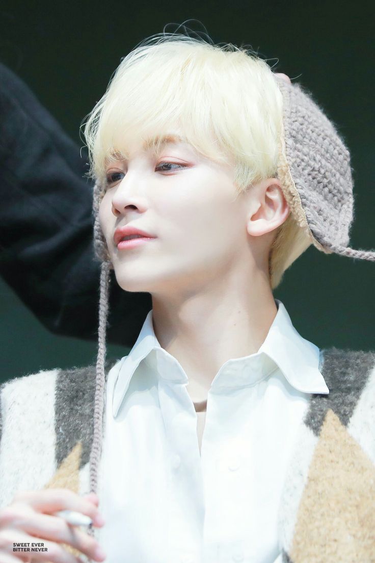 Latest photo of Jeonghan (SEVENTEEN)