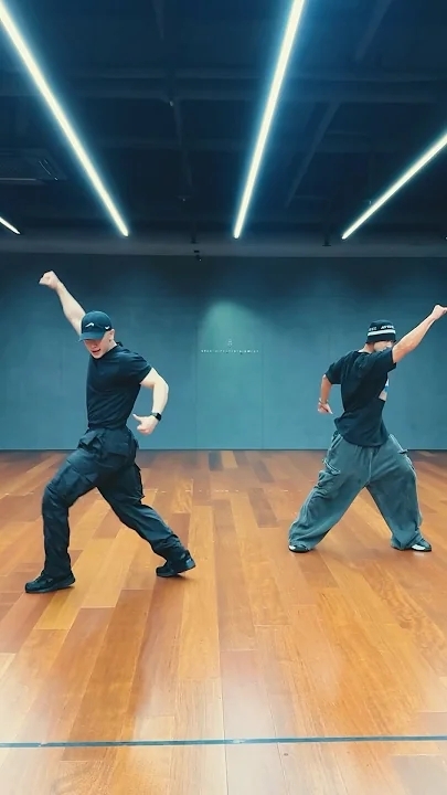 Latest photo of Baekho