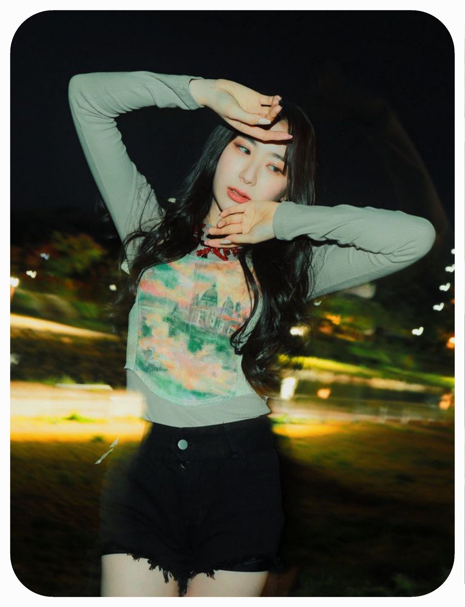 Recent activity shot of Lee Chaeyeon