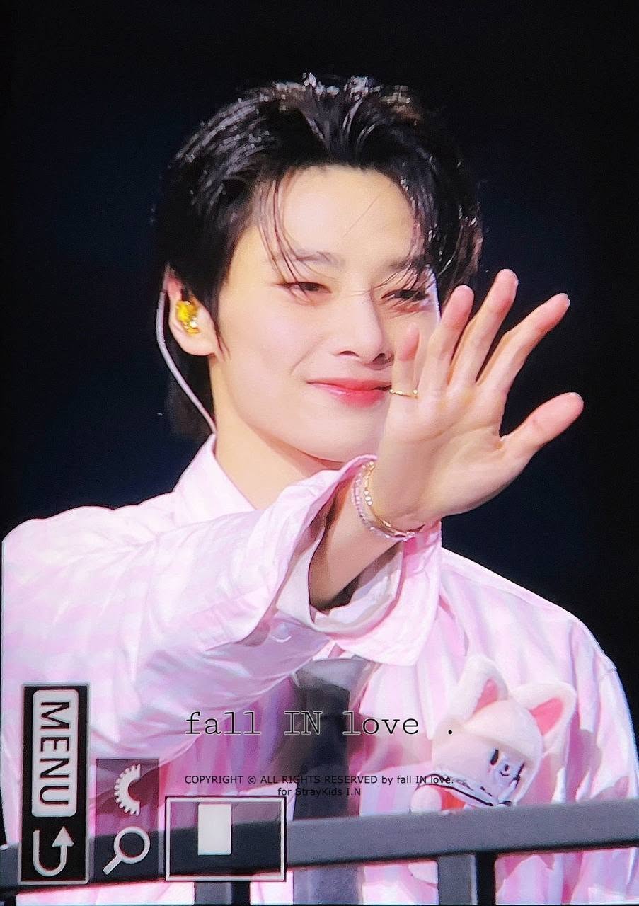 Behind-the-scenes cut of I.N (Stray Kids)