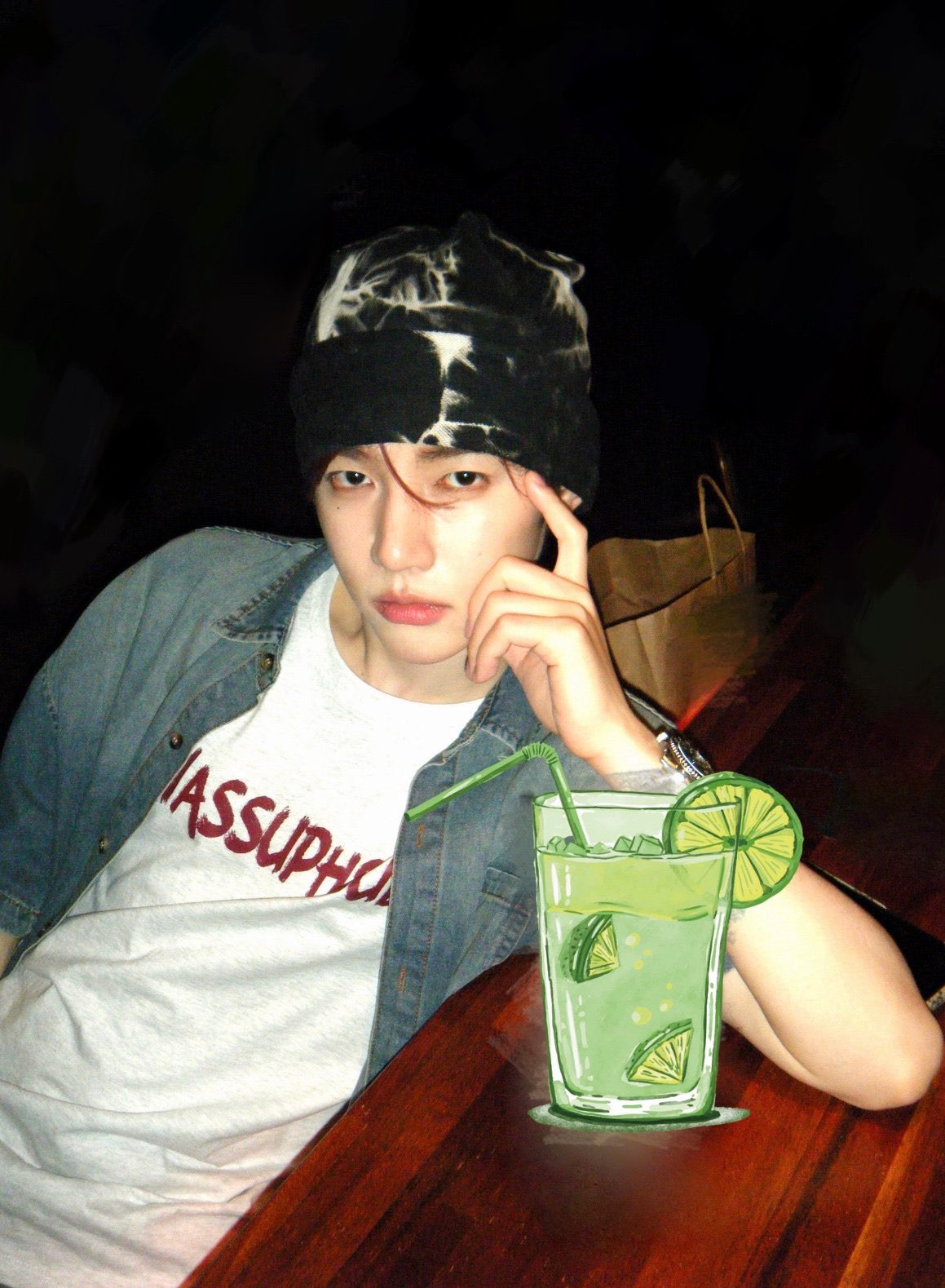 Behind-the-scenes cut of Zhang Hao (ZEROBASEONE)